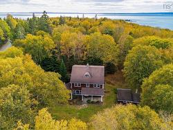 567 Indian Point Road Glen Haven, NS B3Z 2T5