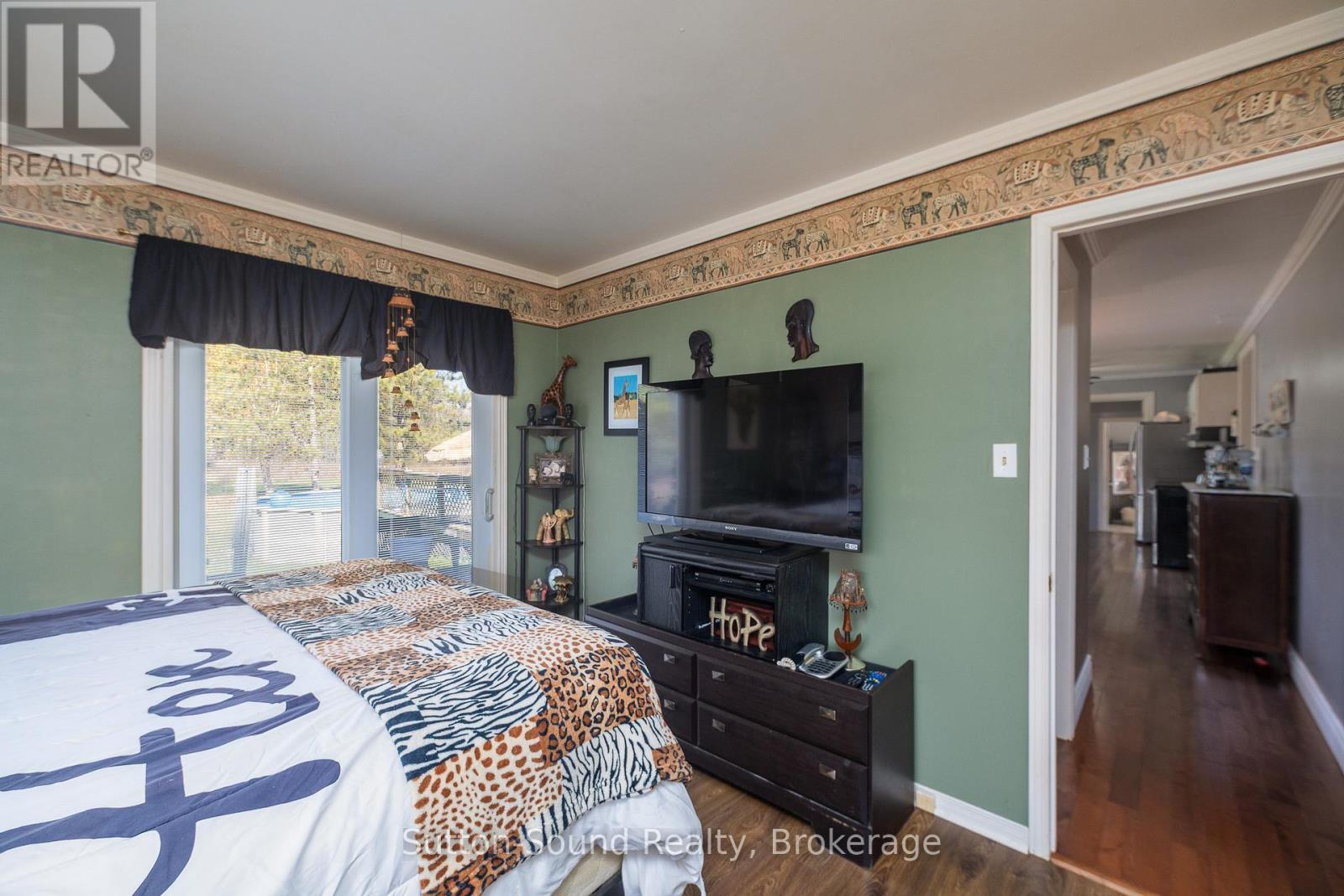 143659 15 Side Road E, Meaford, ON - Indoor Photo Showing Bedroom