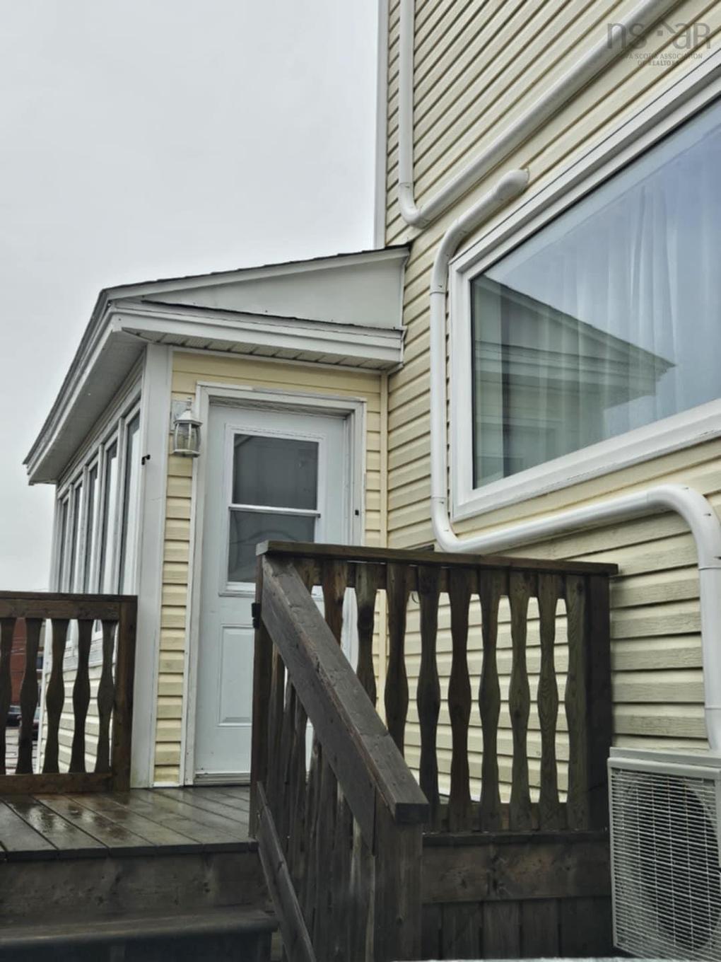 14 Prince Arthur Street, Amherst, NS