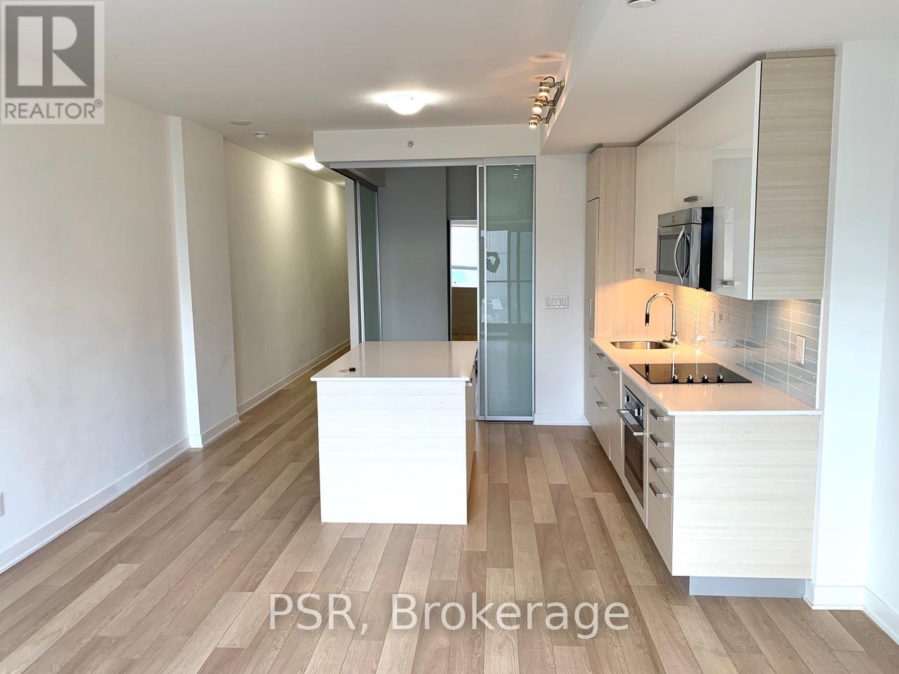 1708 - 210 Simcoe Street, Toronto, ON - Indoor Photo Showing Kitchen