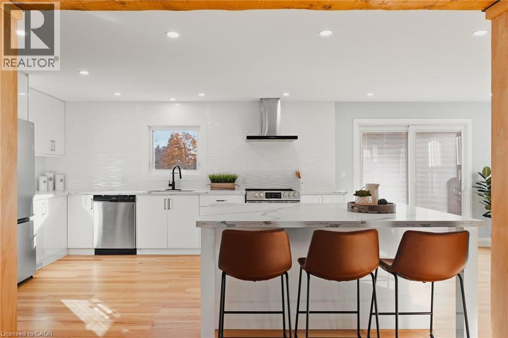 8 Talbot Street, Scotland, ON - Indoor Photo Showing Kitchen With Stainless Steel Kitchen With Upgraded Kitchen