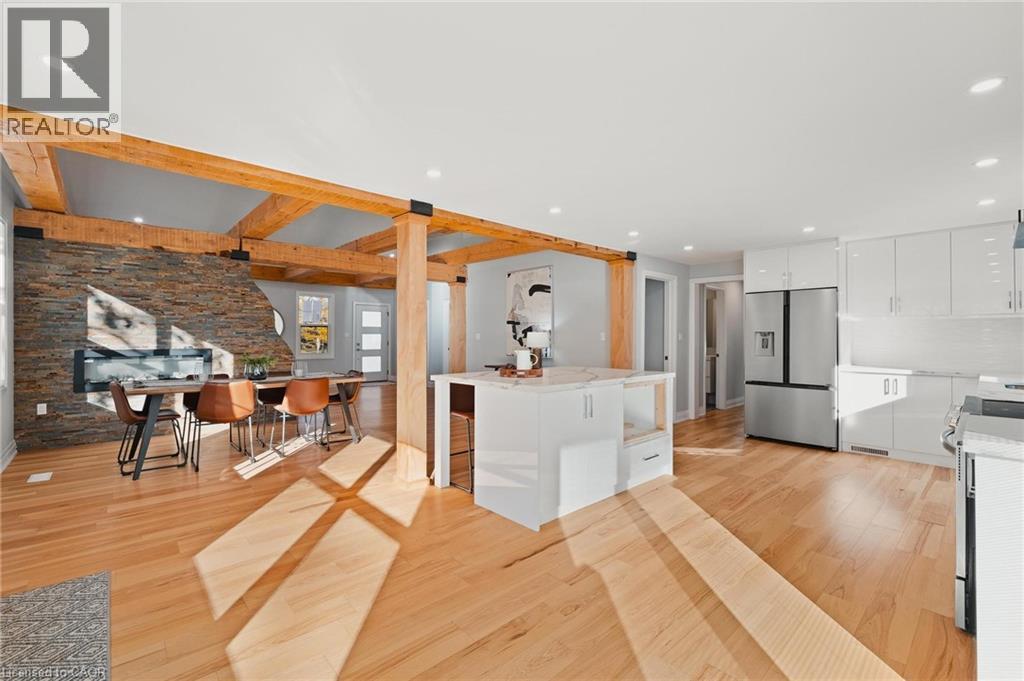 8 Talbot Street, Scotland, ON - Indoor Photo Showing Kitchen