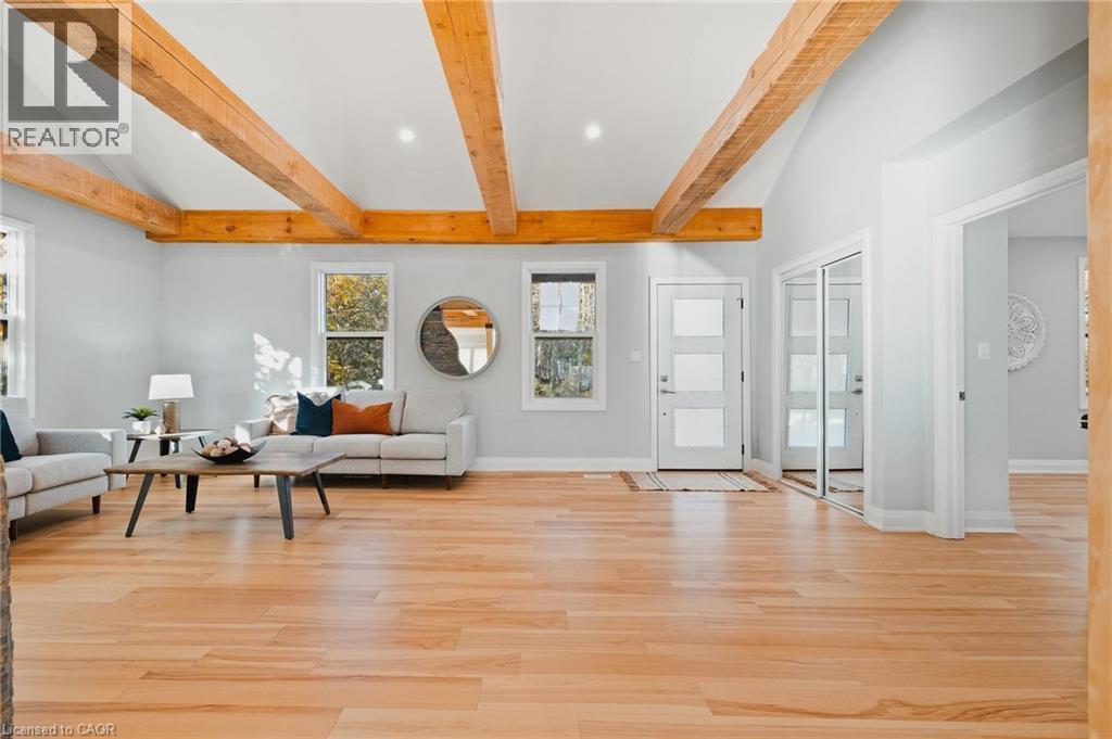 8 Talbot Street, Scotland, ON - Indoor