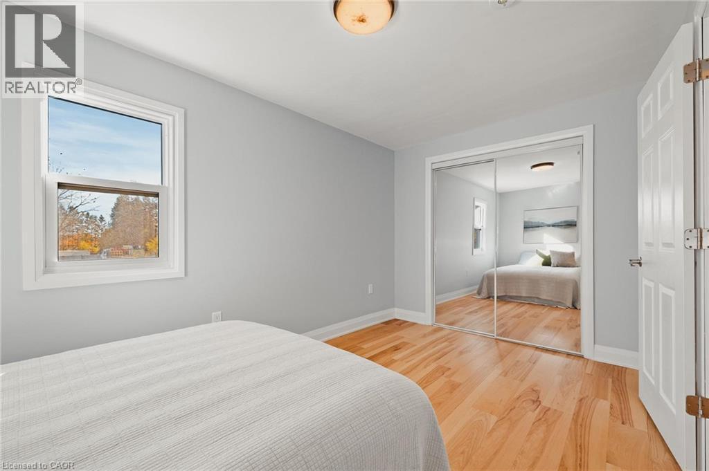 8 Talbot Street, Scotland, ON - Indoor Photo Showing Bedroom