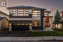 221 COOKS MILL CRESCENT Ottawa, ON K1V 2N1