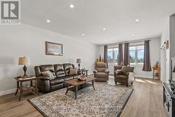 Spacious living room -