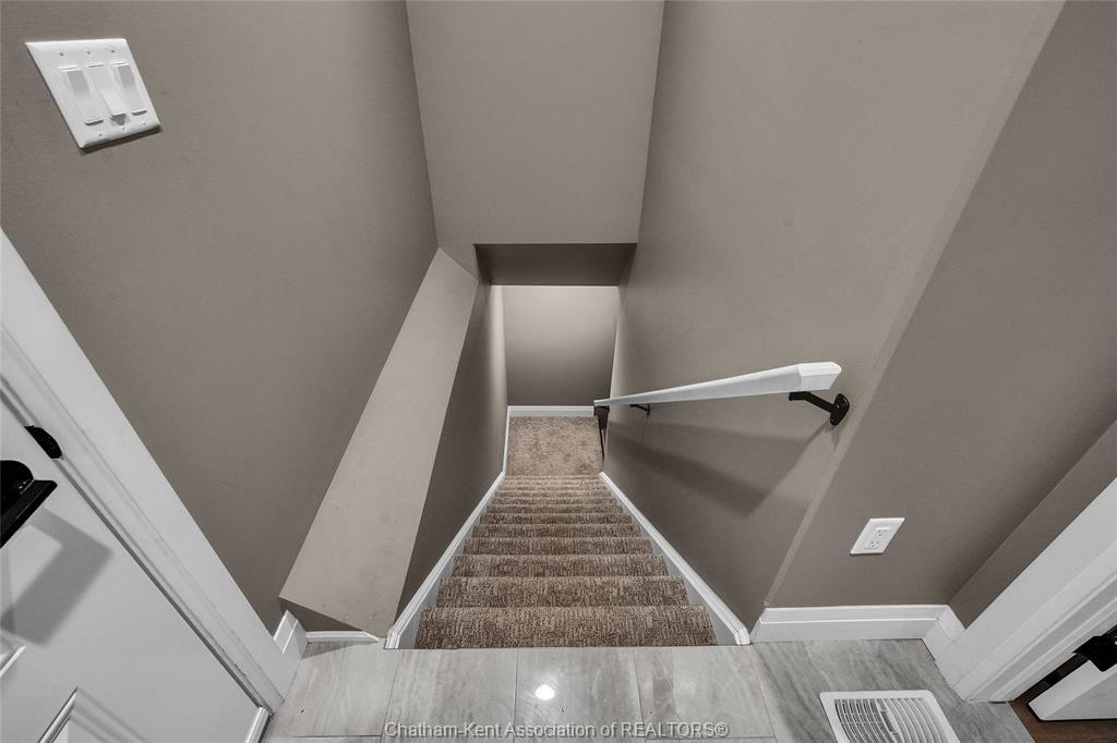 22 Evening Drive, Chatham, ON