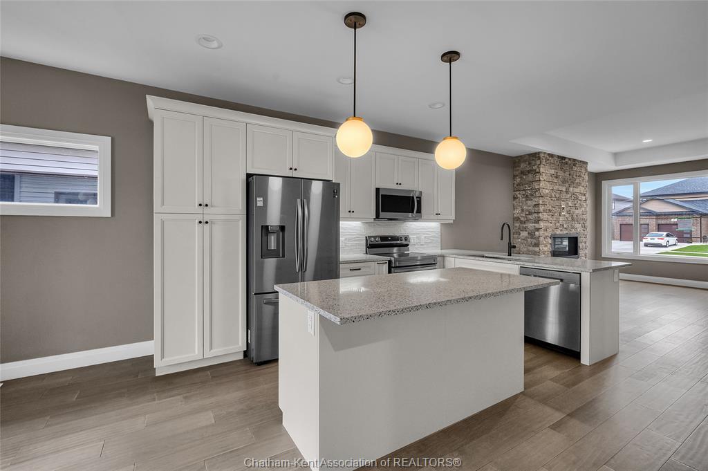 22 Evening Drive, Chatham, ON