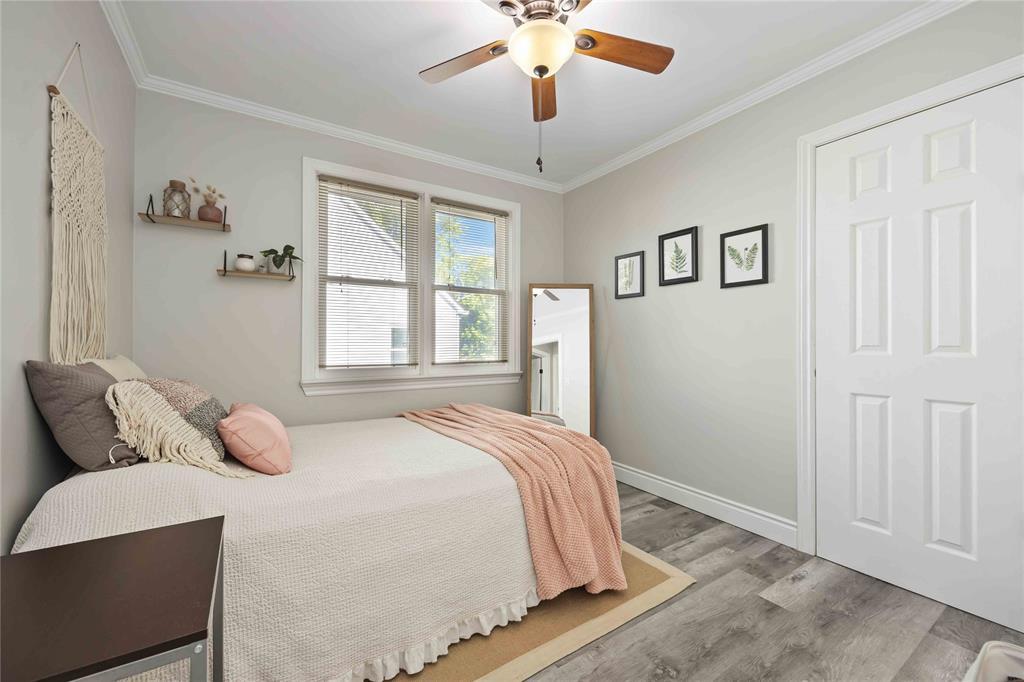 611 Errol Road West, Sarnia, ON