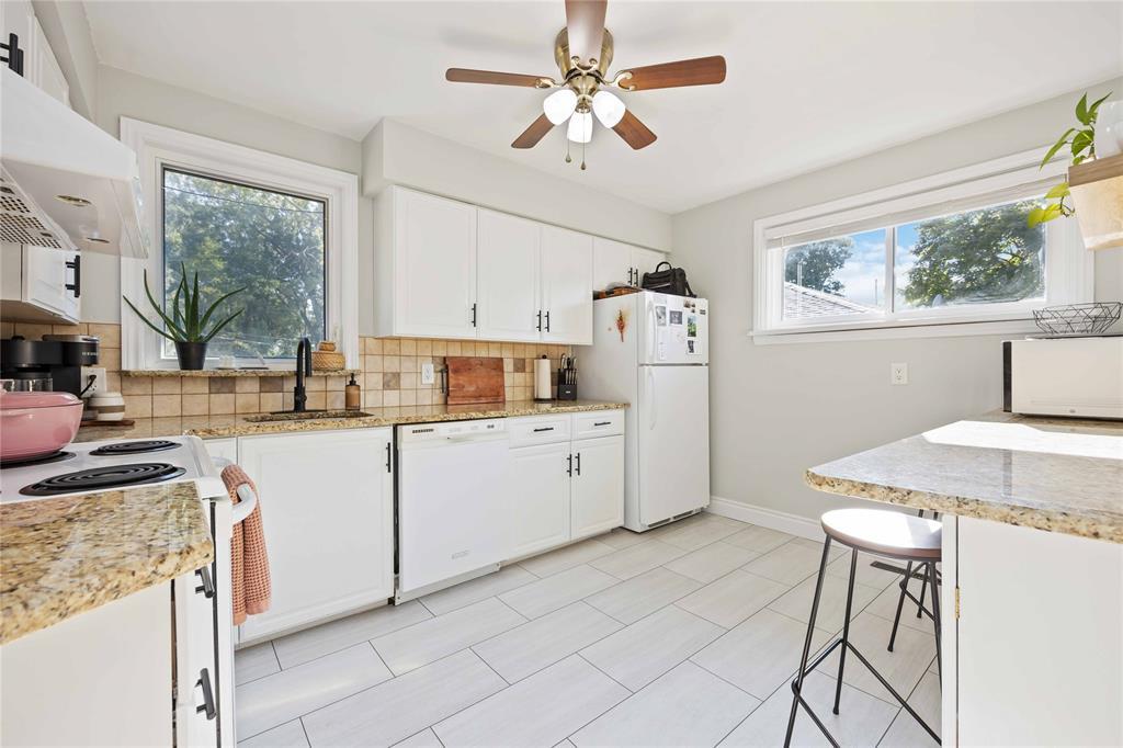 611 Errol Road West, Sarnia, ON