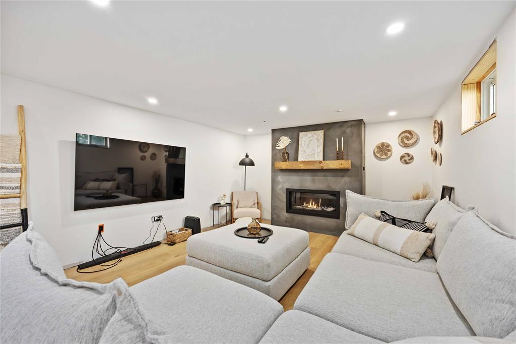 611 Errol Road West, Sarnia, ON