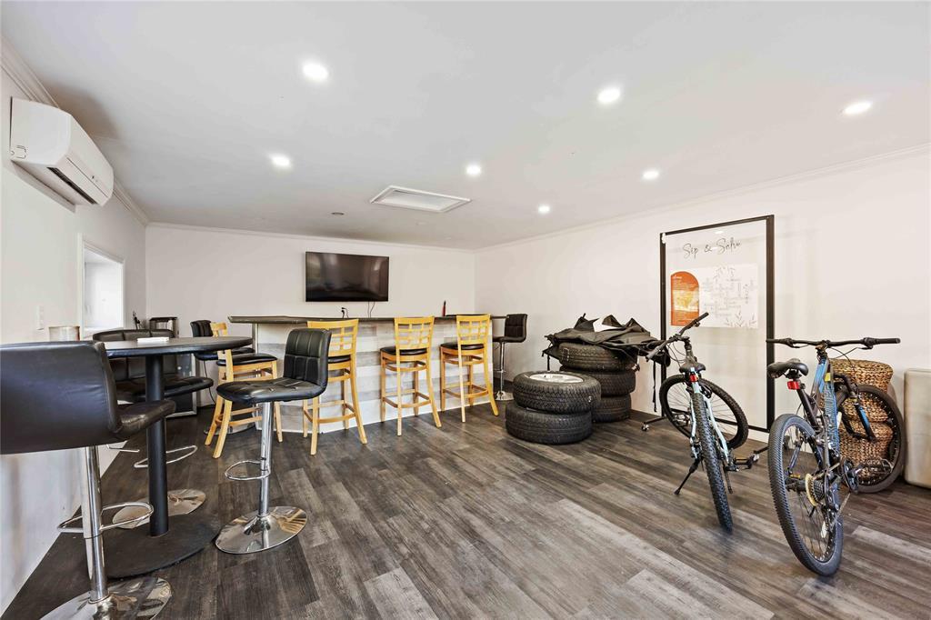 611 Errol Road West, Sarnia, ON