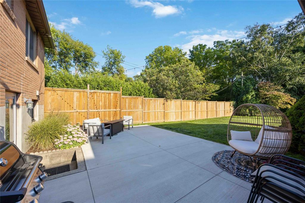 611 Errol Road West, Sarnia, ON