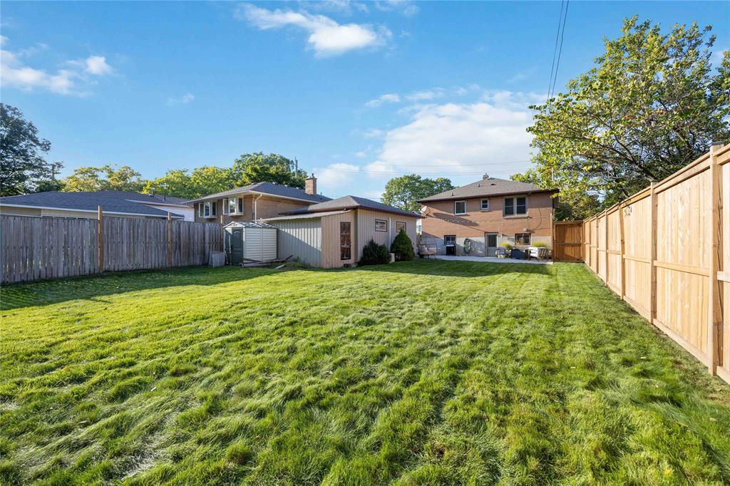 611 Errol Road West, Sarnia, ON