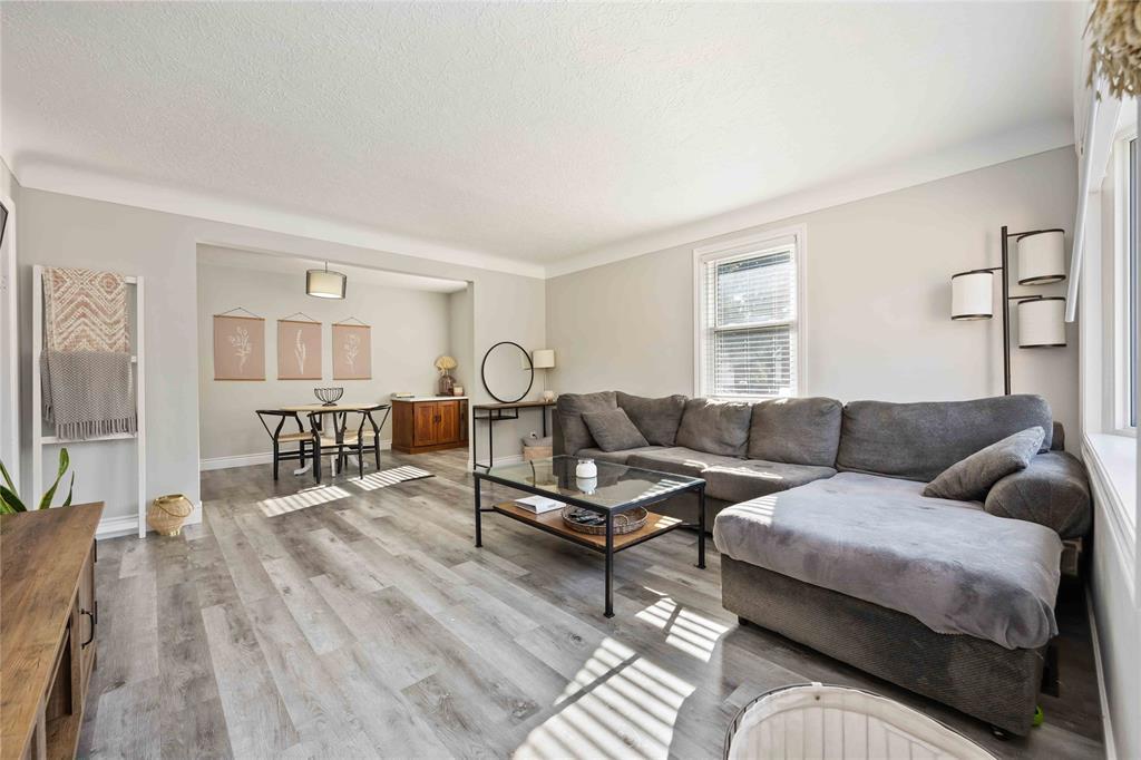 611 Errol Road West, Sarnia, ON