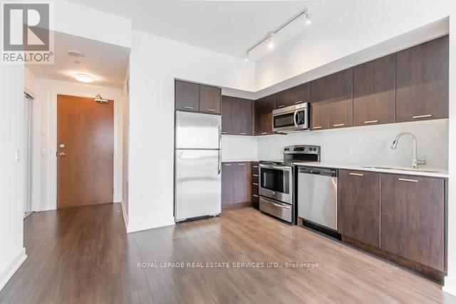2310 - 2220 Lake Shore Boulevard, Toronto, ON - Indoor Photo Showing Kitchen