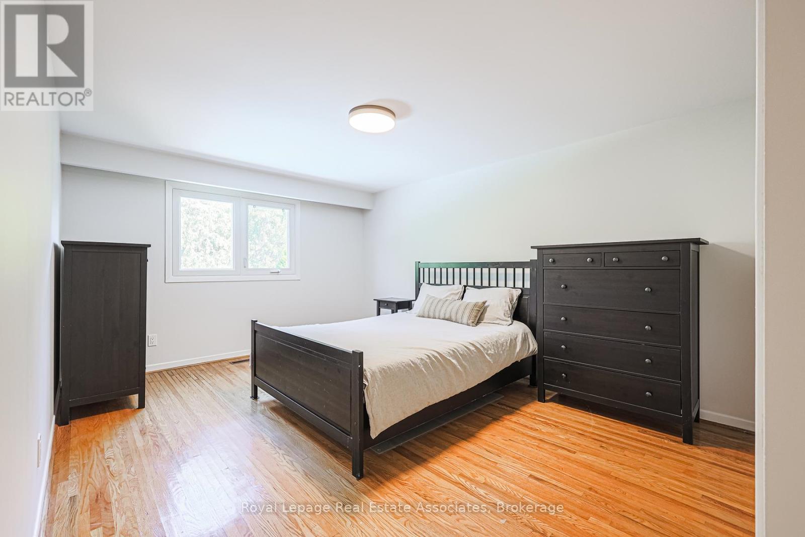 958 Fletcher Valley Crescent, Mississauga, ON - Indoor Photo Showing Bedroom