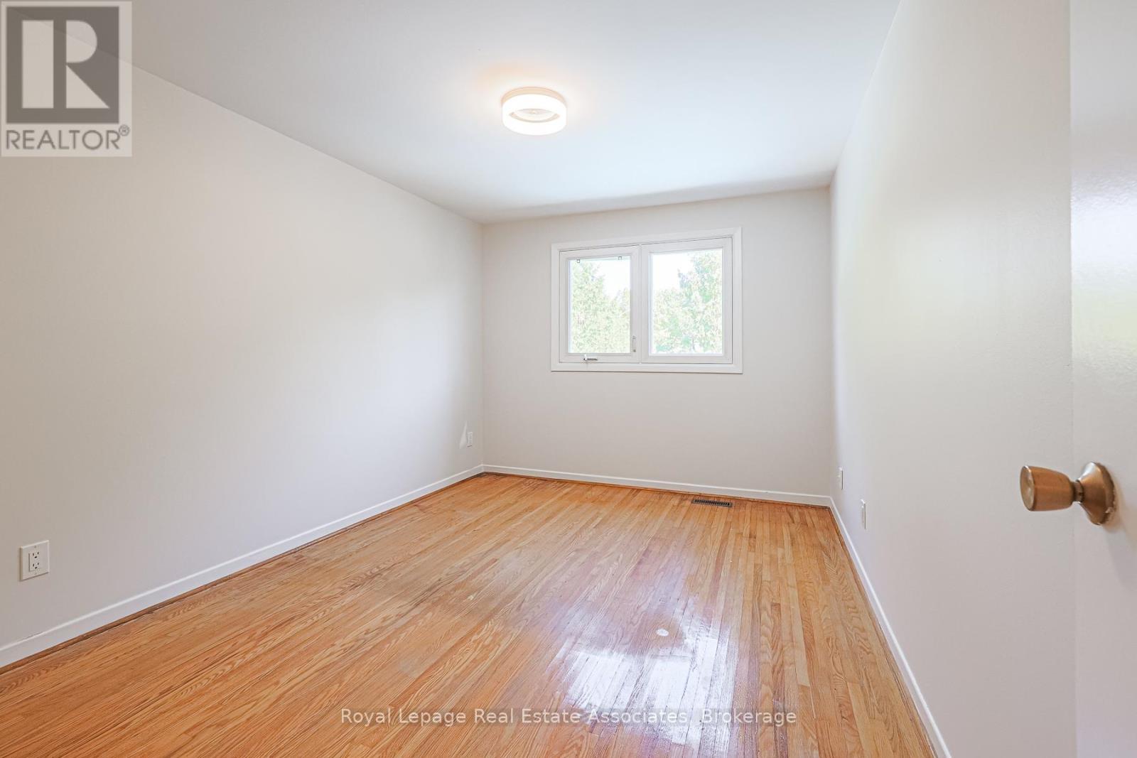 958 Fletcher Valley Crescent, Mississauga, ON - Indoor Photo Showing Other Room