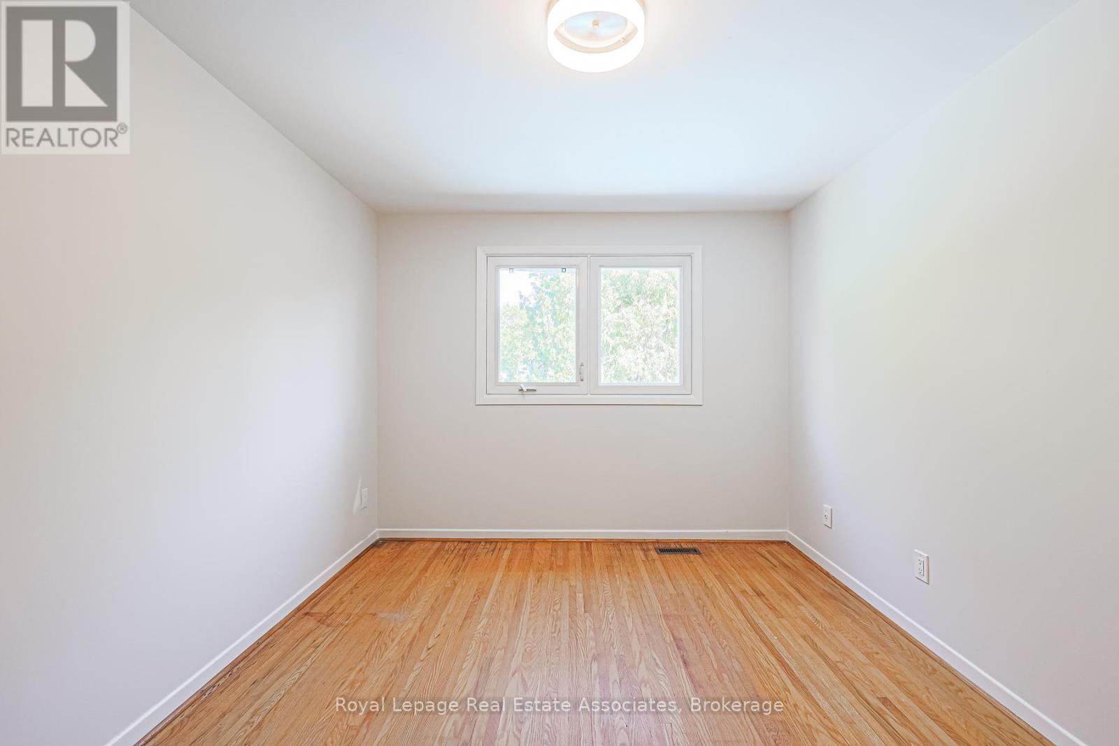 958 Fletcher Valley Crescent, Mississauga, ON - Indoor Photo Showing Other Room