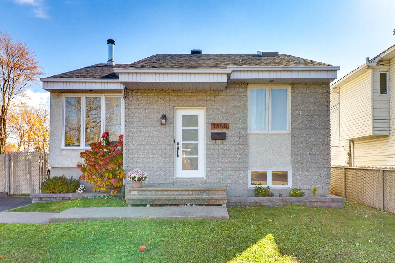 Façade - 7588 Rue François-Chartrand, Laval (Duvernay), QC - Outdoor