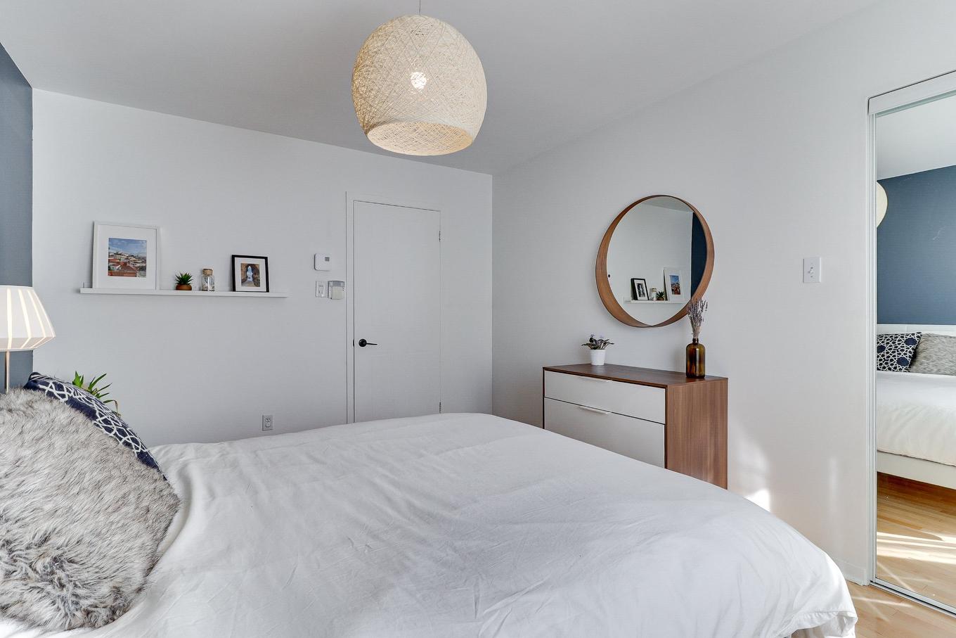 Chambre à coucher principale - 7588 Rue François-Chartrand, Laval (Duvernay), QC - Indoor Photo Showing Bedroom