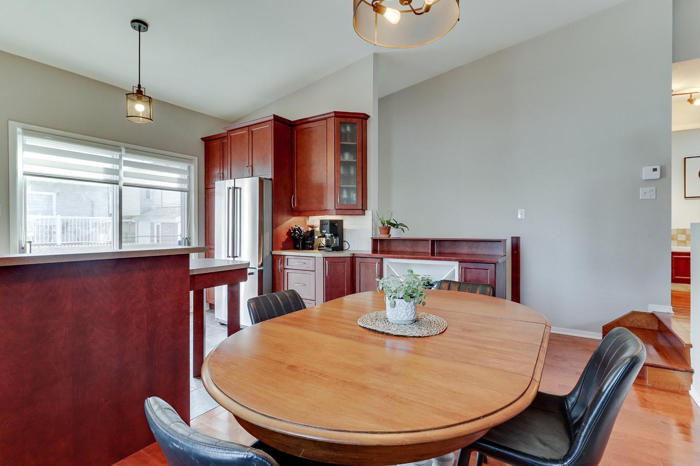 Salle à manger - 7588 Rue François-Chartrand, Laval (Duvernay), QC - Indoor Photo Showing Dining Room