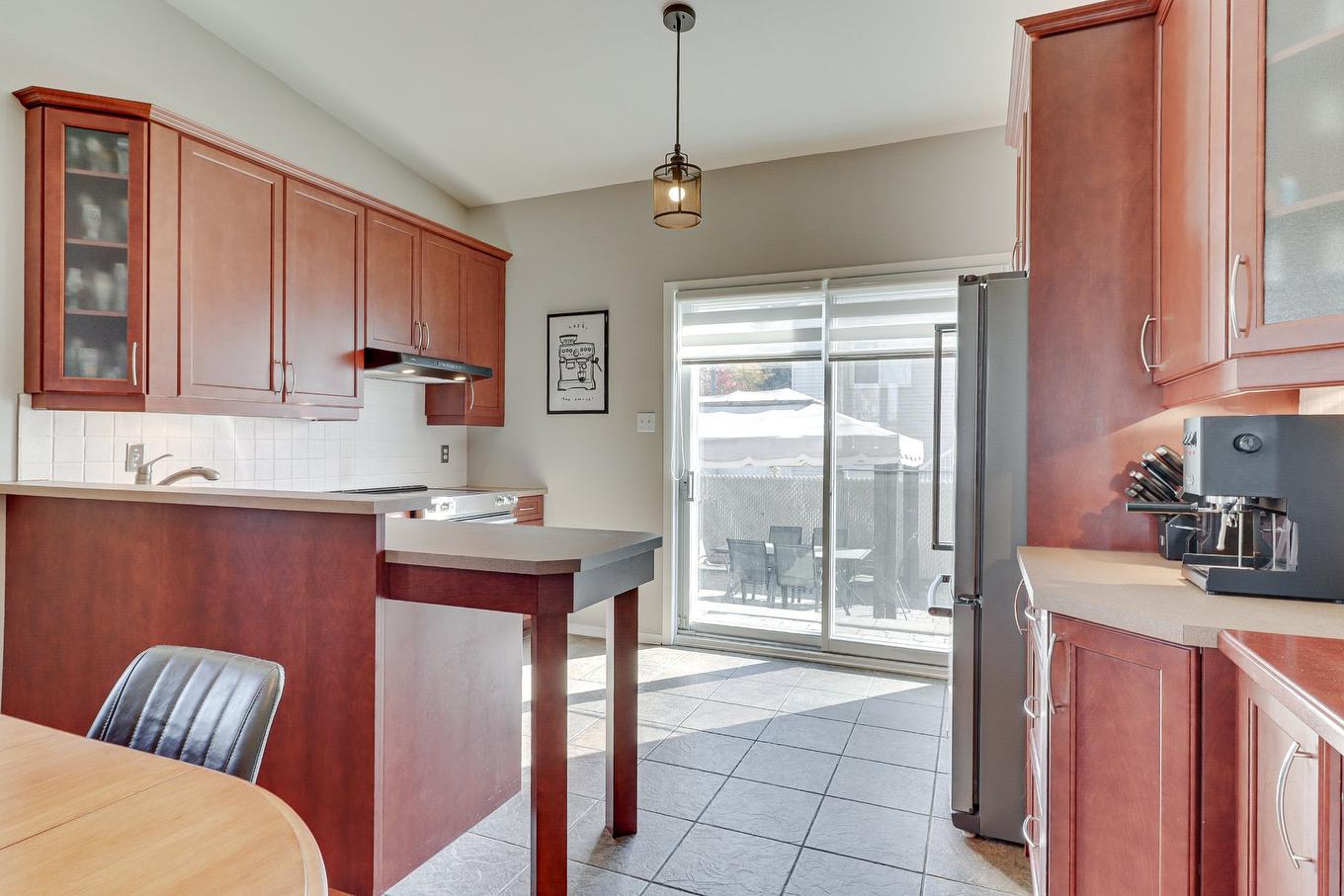 Cuisine - 7588 Rue François-Chartrand, Laval (Duvernay), QC - Indoor Photo Showing Kitchen