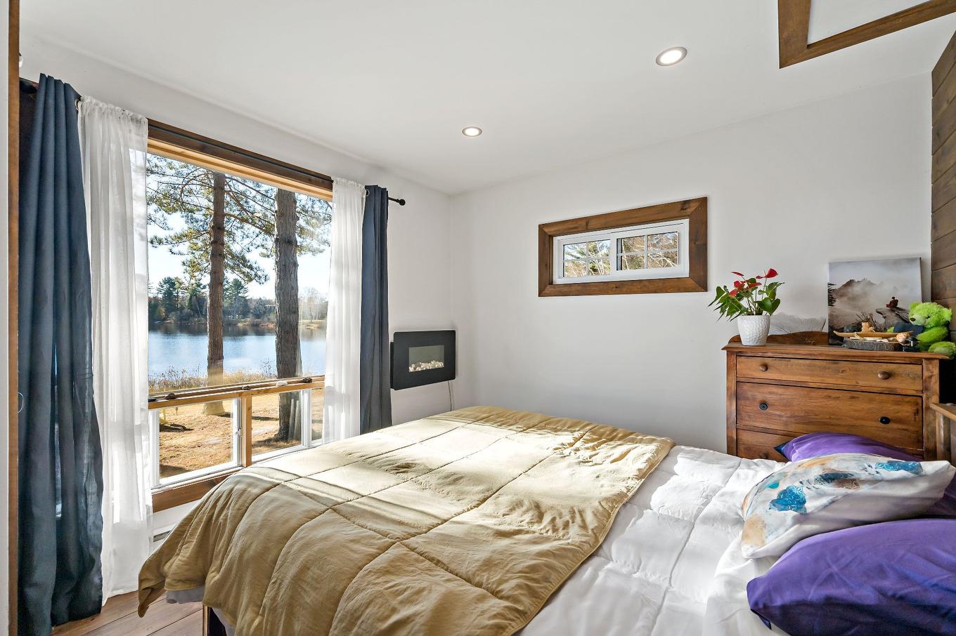 Primary bedroom - 2305 Ch. Des Mûriers, Nominingue, QC - Indoor Photo Showing Bedroom
