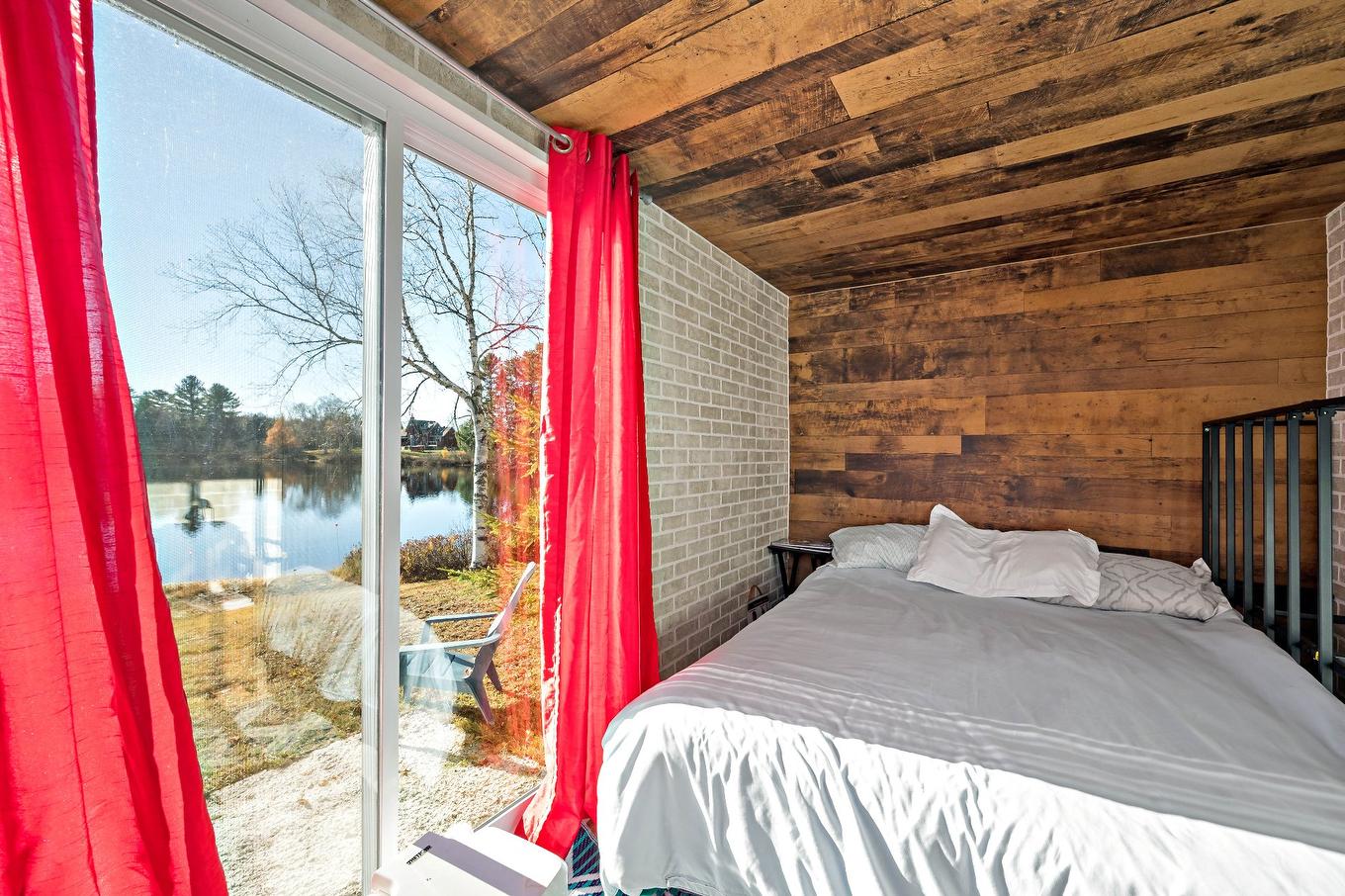 Shed - 2305 Ch. Des Mûriers, Nominingue, QC - Indoor Photo Showing Bedroom