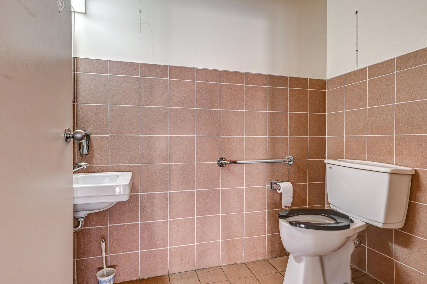 Powder room - 368 Rue L'Annonciation N., Rivière-Rouge, QC - Indoor Photo Showing Bathroom