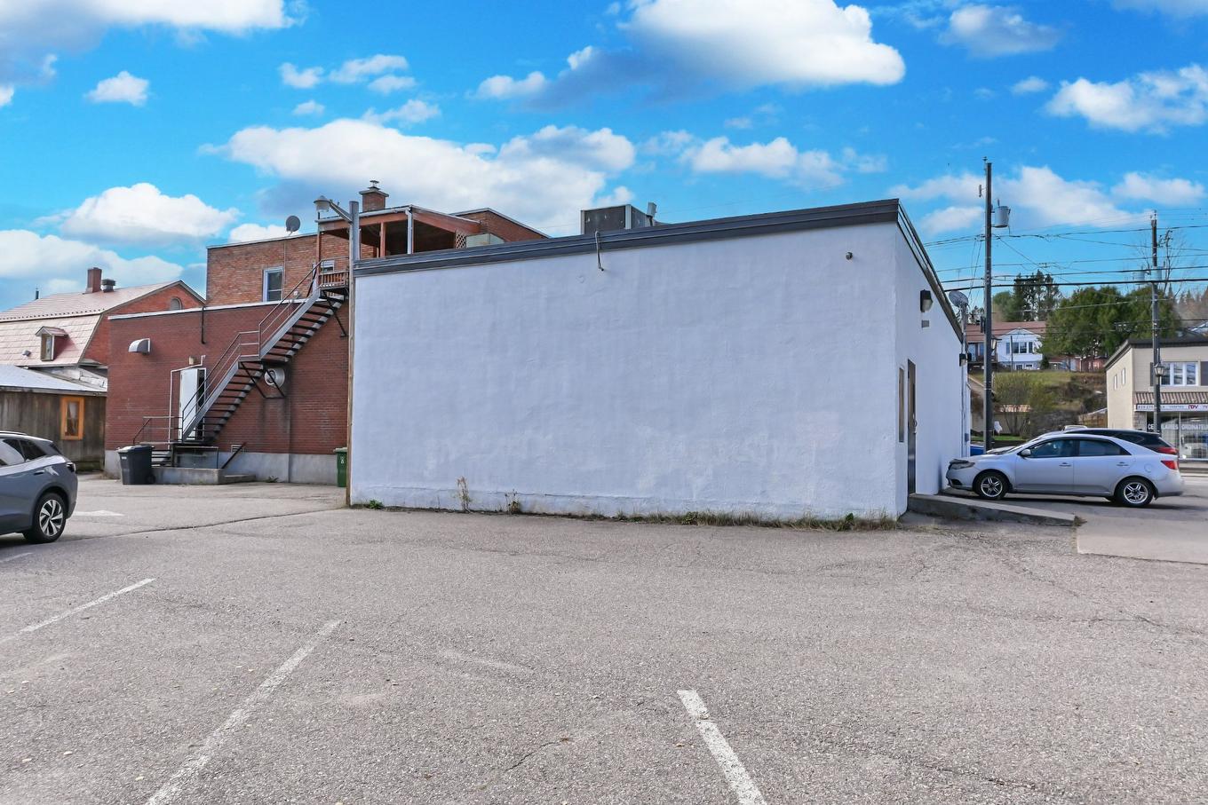 Back facade - 368 Rue L'Annonciation N., Rivière-Rouge, QC - Outdoor