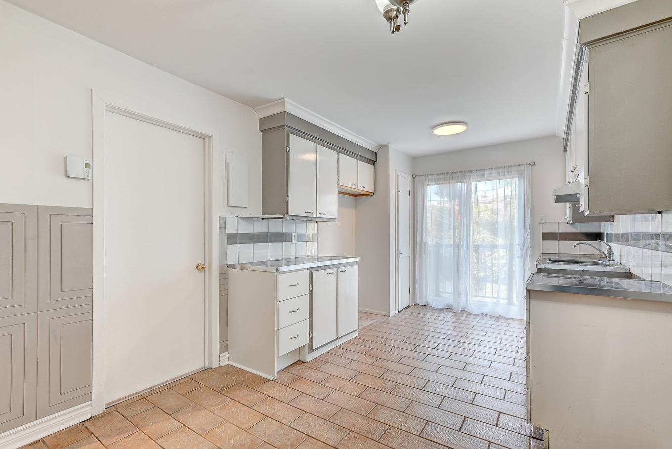 Kitchen - 7151 Av. Champchevrier, Montréal (Anjou), QC - Indoor Photo Showing Kitchen