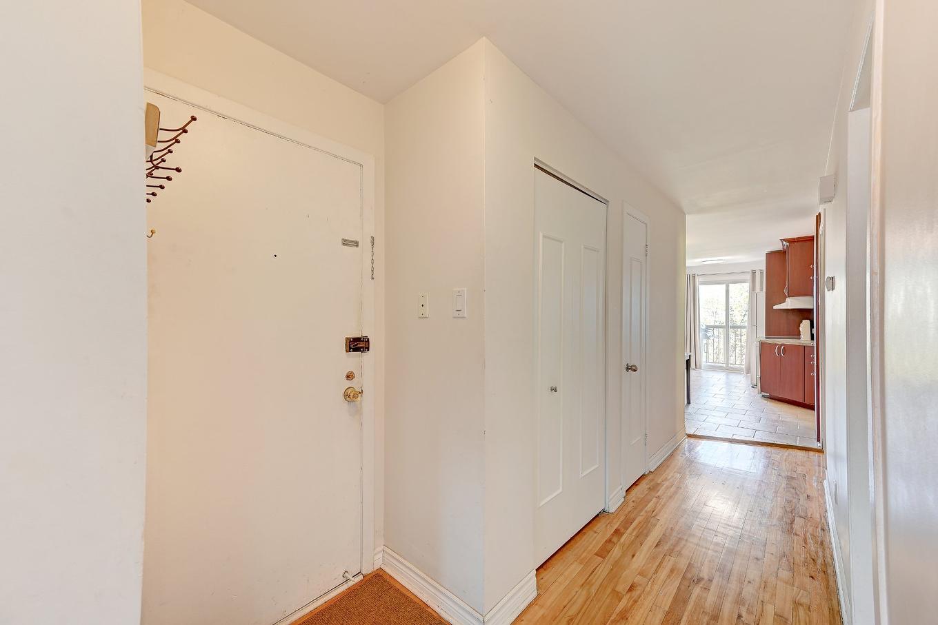 Passageway - 7151 Av. Champchevrier, Montréal (Anjou), QC - Indoor Photo Showing Other Room