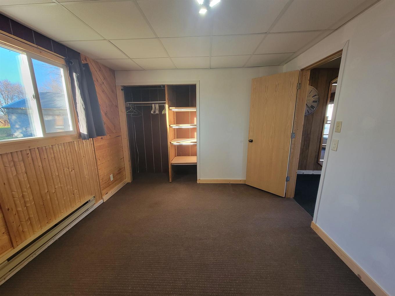 77 Church St, Pinewood, ON - Indoor Photo Showing Other Room