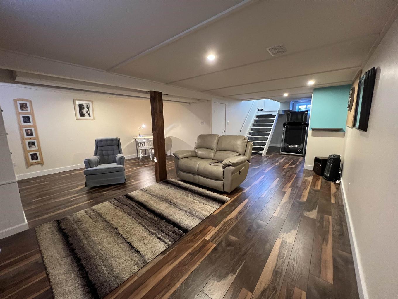 13 Falcon Drive, Manitouwadge, ON - Indoor