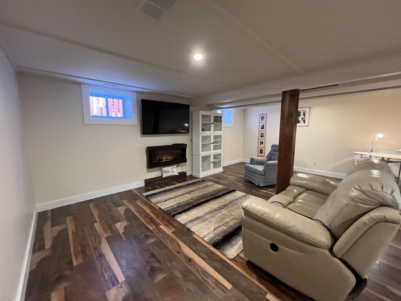 13 Falcon Drive, Manitouwadge, ON - Indoor