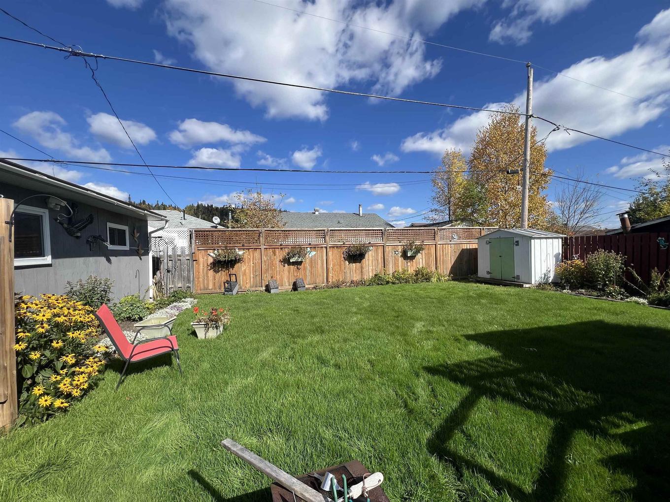 13 Falcon Drive, Manitouwadge, ON - Outdoor