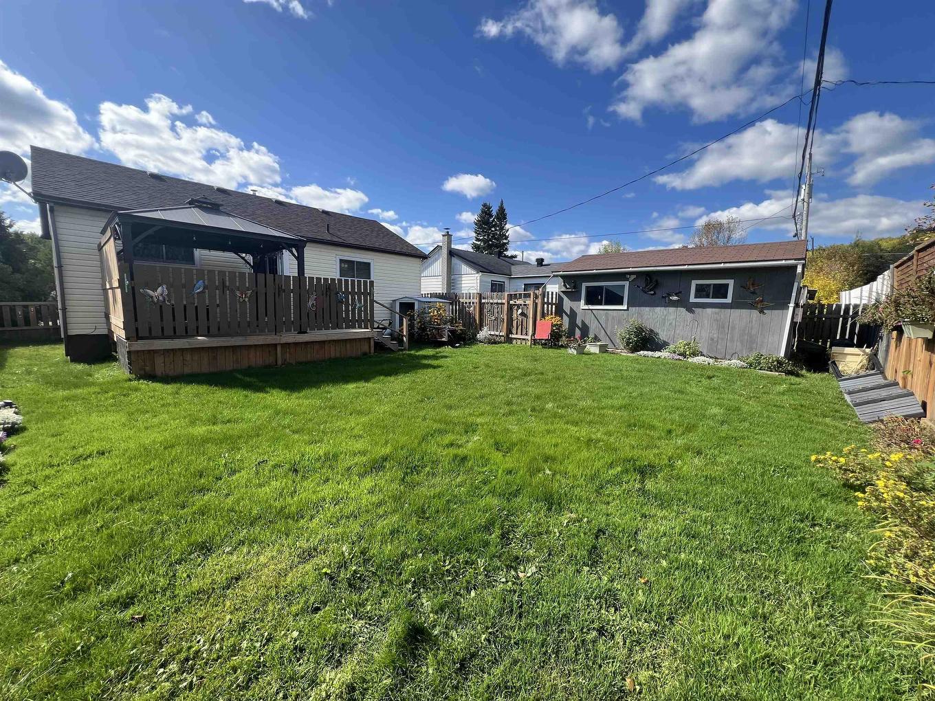 13 Falcon Drive, Manitouwadge, ON - Outdoor With Deck Patio Veranda