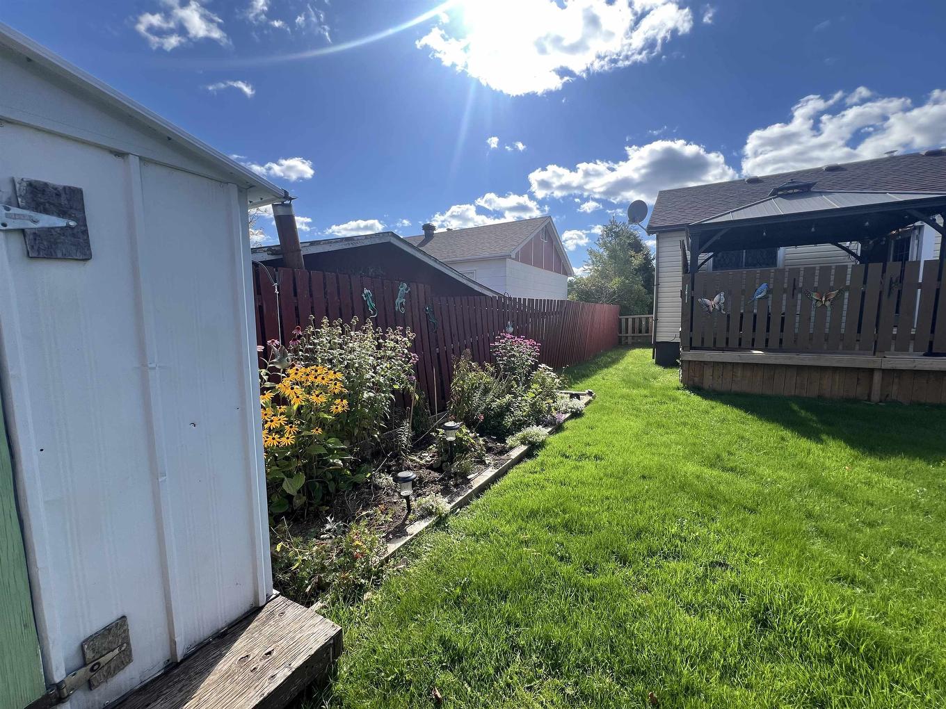 13 Falcon Drive, Manitouwadge, ON - Outdoor With Deck Patio Veranda