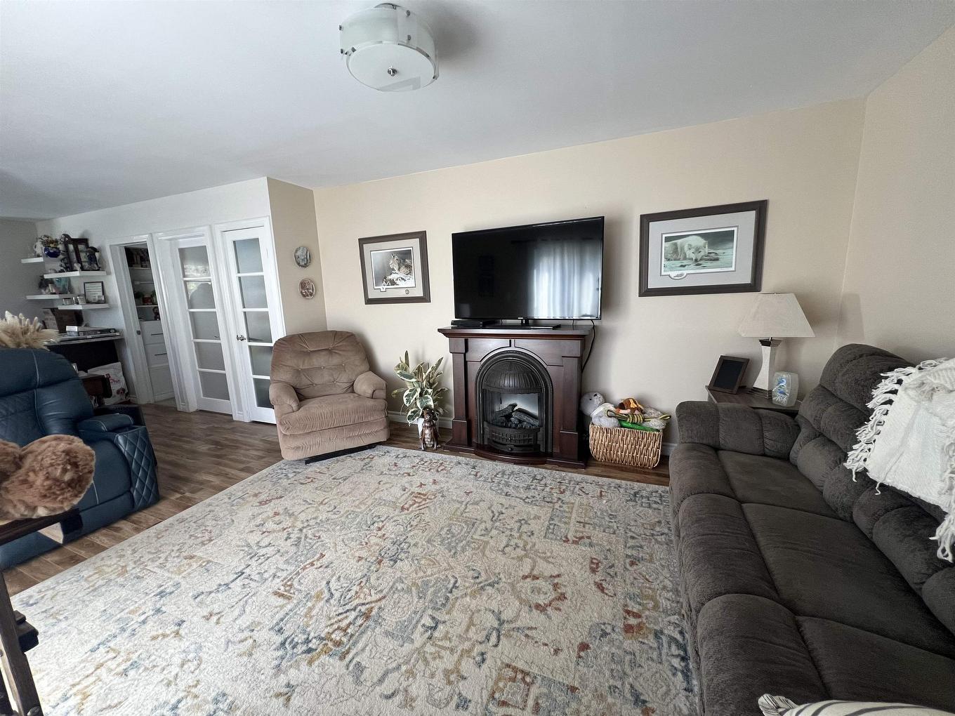 13 Falcon Drive, Manitouwadge, ON - Indoor Photo Showing Living Room With Fireplace