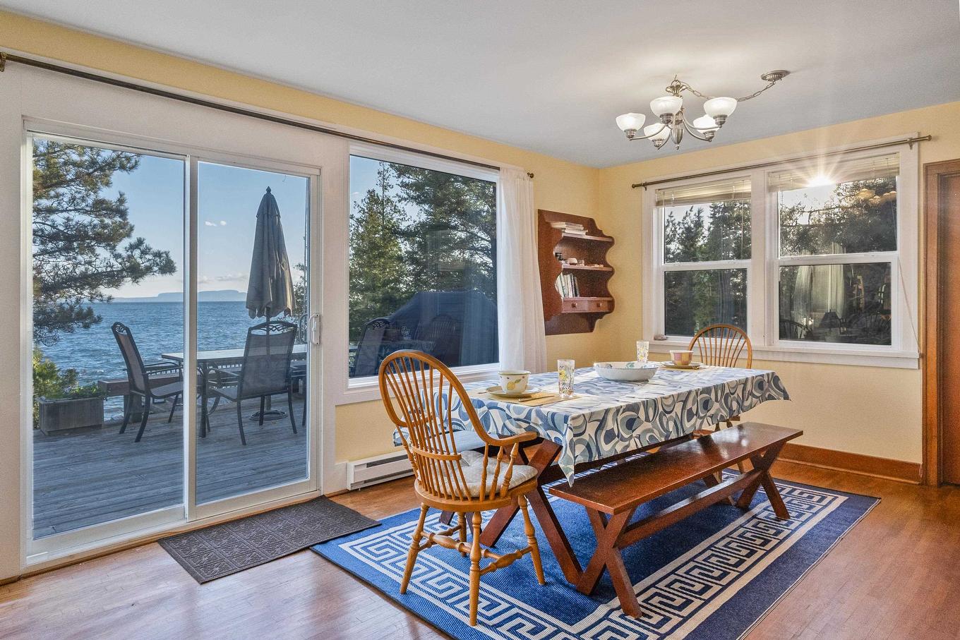 351 Amethyst Harbour, Cliff Avenue, Thunder Bay, ON - Indoor Photo Showing Dining Room