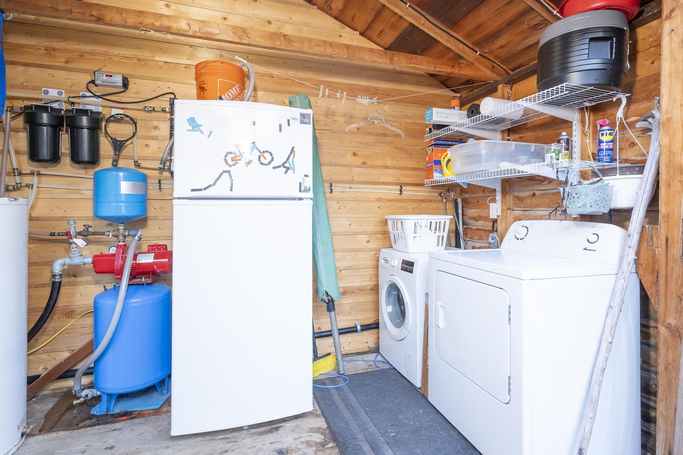 351 Amethyst Harbour, Cliff Avenue, Thunder Bay, ON - Indoor Photo Showing Laundry Room