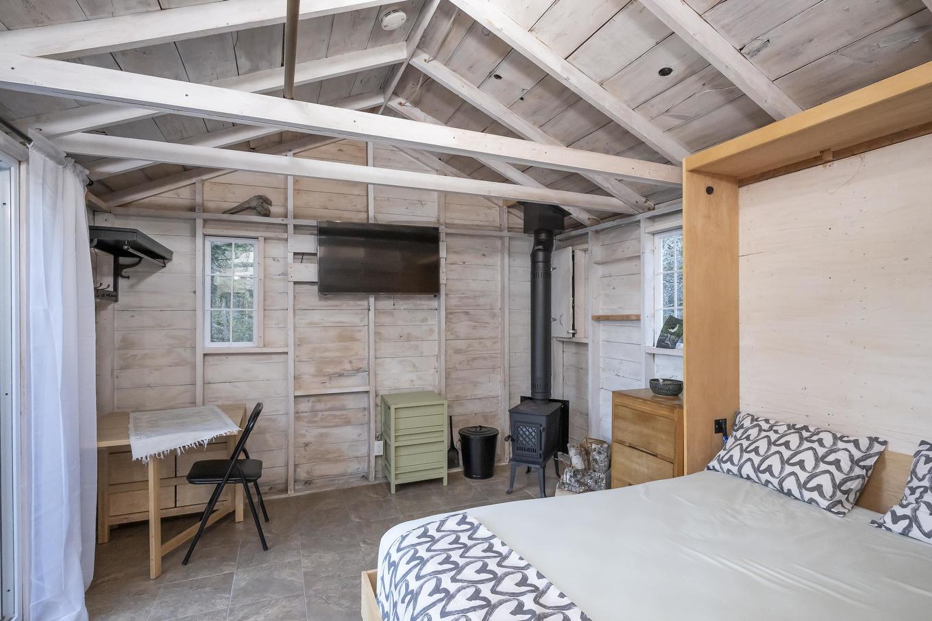 351 Amethyst Harbour, Cliff Avenue, Thunder Bay, ON - Indoor Photo Showing Bedroom