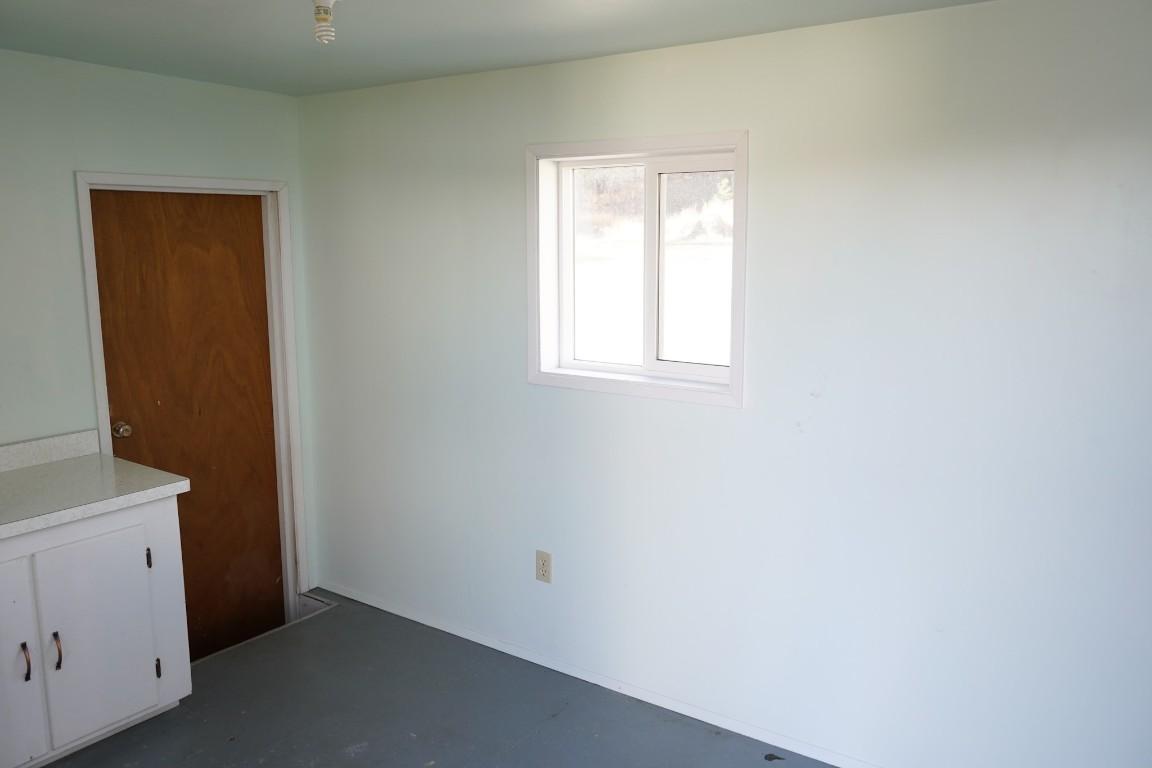 409 Lebourdais Avenue, Clinton, BC - Indoor Photo Showing Other Room