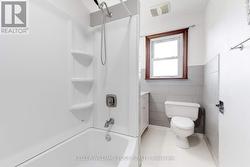 Main floor - 4PC Bath -