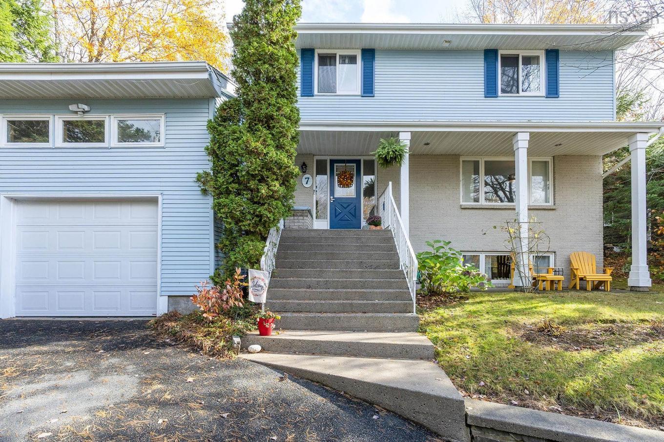 7 Lake Charles Drive, Dartmouth, NS
