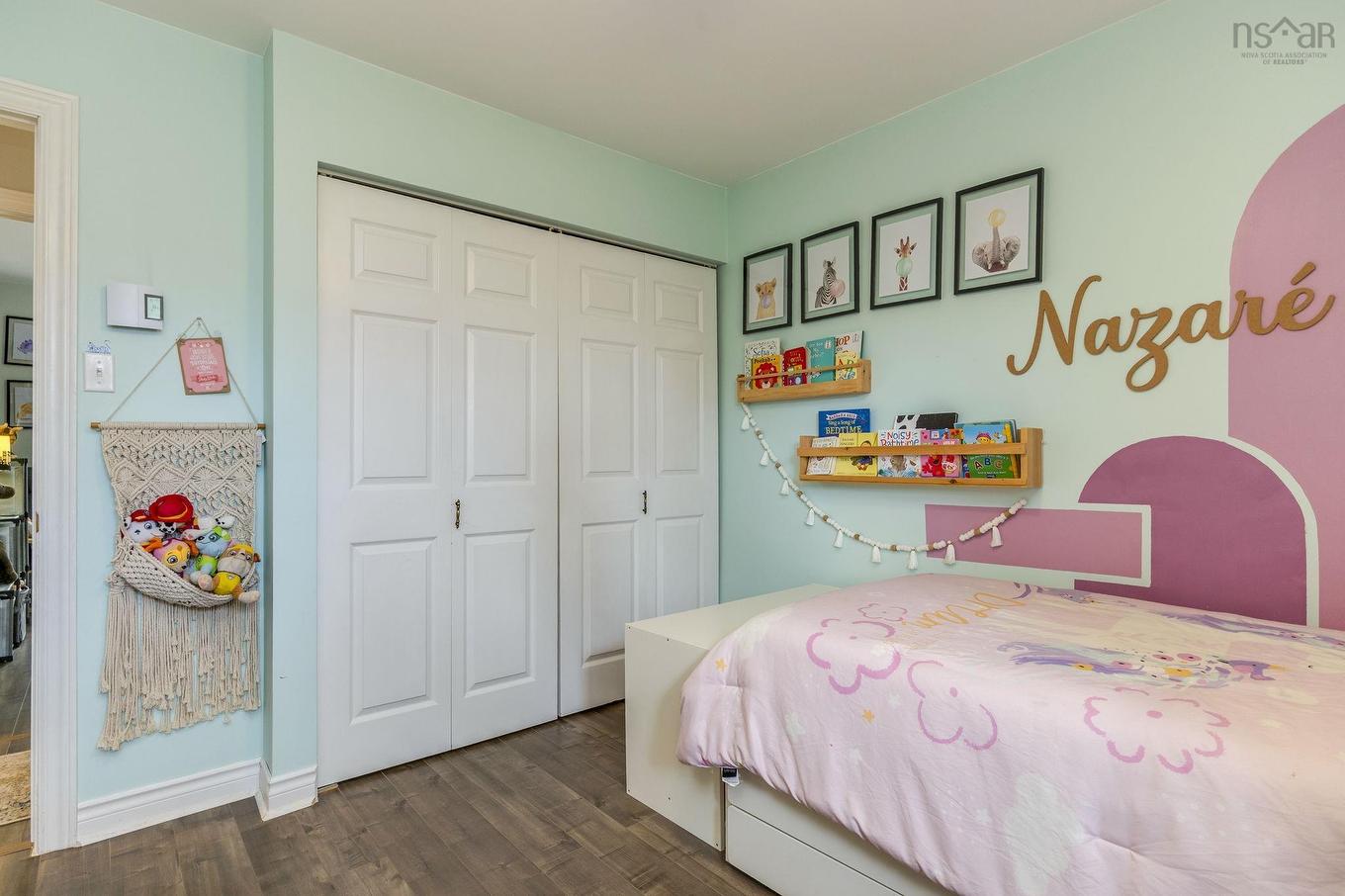 7 Lake Charles Drive, Dartmouth, NS