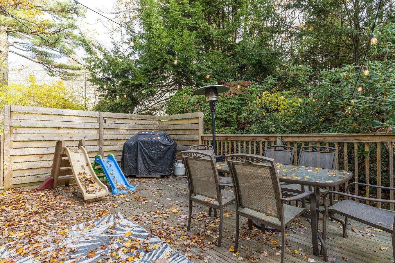 7 Lake Charles Drive, Dartmouth, NS