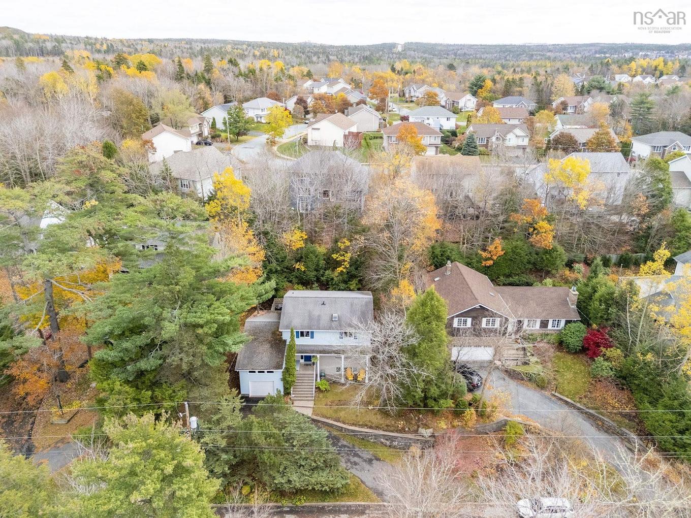 7 Lake Charles Drive, Dartmouth, NS