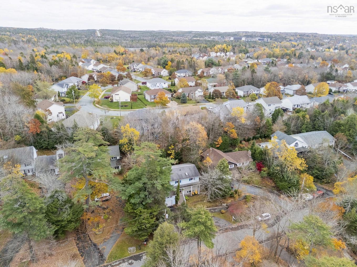 7 Lake Charles Drive, Dartmouth, NS